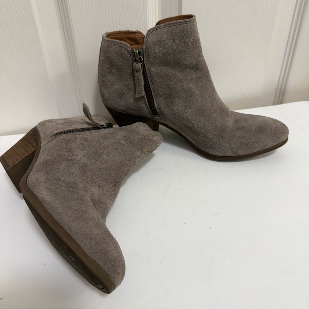 Women’s Fyre Heeled Suede Booties